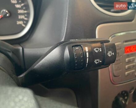 Черный Форд Фокус, объемом двигателя 1.6 л и пробегом 257 тыс. км за 6400 $, фото 30 на Automoto.ua