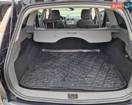 Черный Форд Фокус, объемом двигателя 1.56 л и пробегом 230 тыс. км за 5800 $, фото 13 на Automoto.ua