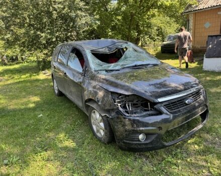 Черный Форд Фокус, объемом двигателя 1.6 л и пробегом 200 тыс. км за 1850 $, фото 6 на Automoto.ua