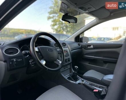 Чорний Форд Фокус, об'ємом двигуна 1.6 л та пробігом 205 тис. км за 5999 $, фото 14 на Automoto.ua