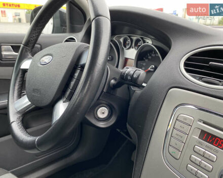 Черный Форд Фокус, объемом двигателя 1.6 л и пробегом 214 тыс. км за 6150 $, фото 47 на Automoto.ua