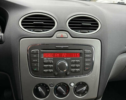 Черный Форд Фокус, объемом двигателя 1.6 л и пробегом 233 тыс. км за 5900 $, фото 19 на Automoto.ua