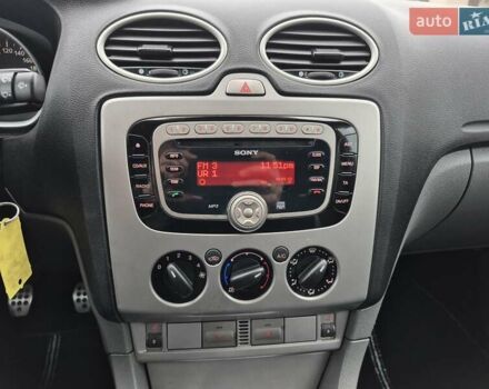 Чорний Форд Фокус, об'ємом двигуна 1.6 л та пробігом 249 тис. км за 6900 $, фото 40 на Automoto.ua