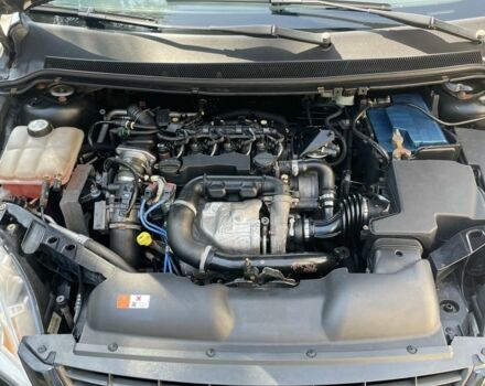 Чорний Форд Фокус, об'ємом двигуна 1.6 л та пробігом 239 тис. км за 4500 $, фото 5 на Automoto.ua