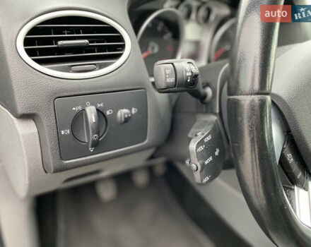 Черный Форд Фокус, объемом двигателя 1.6 л и пробегом 214 тыс. км за 6150 $, фото 30 на Automoto.ua