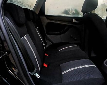 Черный Форд Фокус, объемом двигателя 1.6 л и пробегом 226 тыс. км за 5650 $, фото 13 на Automoto.ua