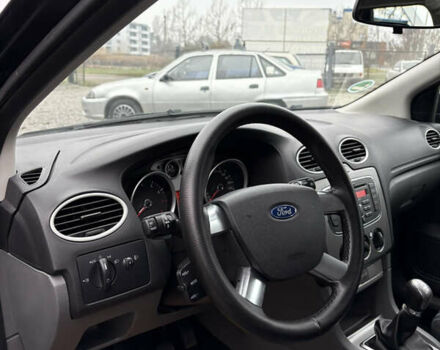 Черный Форд Фокус, объемом двигателя 1.6 л и пробегом 233 тыс. км за 5900 $, фото 17 на Automoto.ua