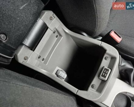 Чорний Форд Фокус, об'ємом двигуна 1.6 л та пробігом 249 тис. км за 6900 $, фото 57 на Automoto.ua