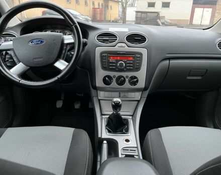 Чорний Форд Фокус, об'ємом двигуна 1.6 л та пробігом 156 тис. км за 6499 $, фото 20 на Automoto.ua