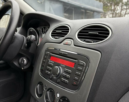 Чорний Форд Фокус, об'ємом двигуна 1.6 л та пробігом 233 тис. км за 6000 $, фото 42 на Automoto.ua