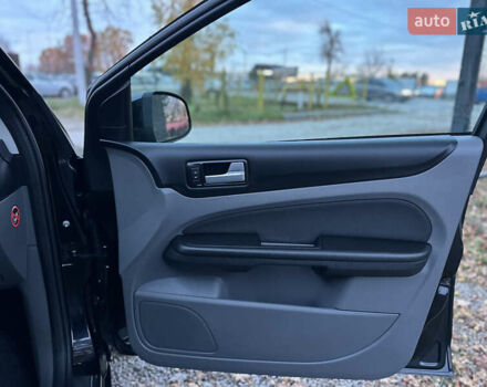 Форд Фокус 2010 в Виннице на Automoto.ua Черный Форд Фокус, объемом двигателя 1.6 л и пробегом 233 тыс. км за 6300 $, фото 40 на Automoto.ua