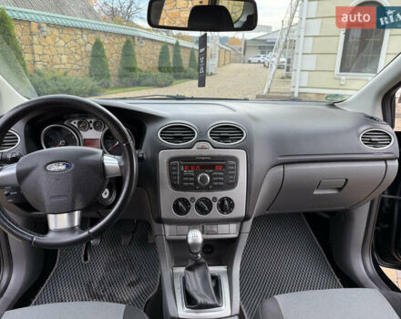 Черный Форд Фокус, объемом двигателя 1.6 л и пробегом 216 тыс. км за 5650 $, фото 15 на Automoto.ua