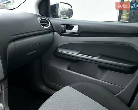 Чорний Форд Фокус, об'ємом двигуна 1.6 л та пробігом 320 тис. км за 5300 $, фото 33 на Automoto.ua