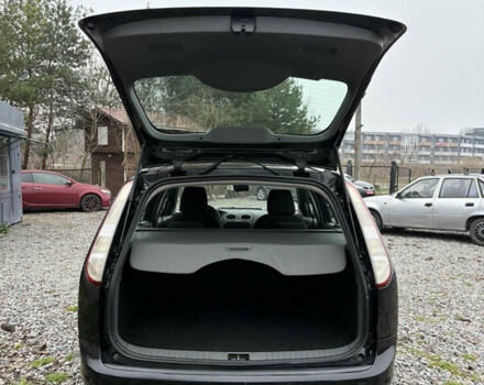 Черный Форд Фокус, объемом двигателя 1.6 л и пробегом 233 тыс. км за 5900 $, фото 28 на Automoto.ua