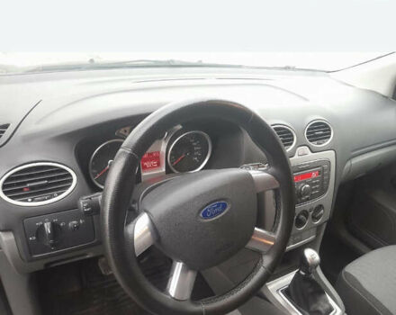 Черный Форд Фокус, объемом двигателя 1.6 л и пробегом 271 тыс. км за 5300 $, фото 2 на Automoto.ua