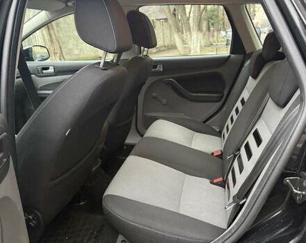 Черный Форд Фокус, объемом двигателя 1.6 л и пробегом 210 тыс. км за 6500 $, фото 6 на Automoto.ua