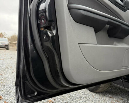 Черный Форд Фокус, объемом двигателя 1.6 л и пробегом 195 тыс. км за 5700 $, фото 119 на Automoto.ua