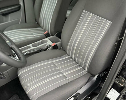 Черный Форд Фокус, объемом двигателя 1.6 л и пробегом 195 тыс. км за 5700 $, фото 105 на Automoto.ua