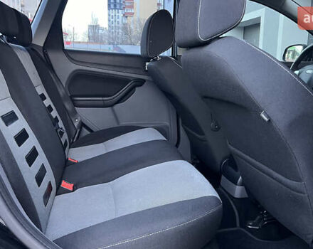 Черный Форд Фокус, объемом двигателя 1.8 л и пробегом 218 тыс. км за 5799 $, фото 45 на Automoto.ua