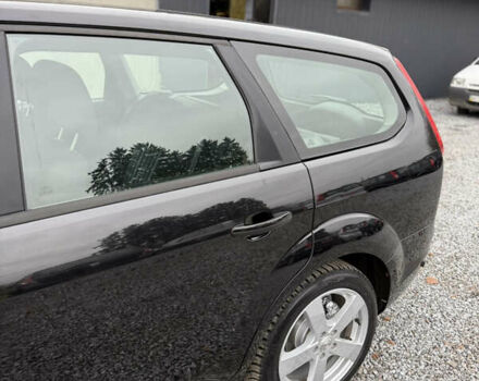 Черный Форд Фокус, объемом двигателя 1.6 л и пробегом 195 тыс. км за 5700 $, фото 17 на Automoto.ua