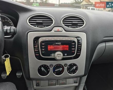 Чорний Форд Фокус, об'ємом двигуна 1.6 л та пробігом 249 тис. км за 6900 $, фото 39 на Automoto.ua