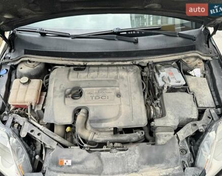 Черный Форд Фокус, объемом двигателя 1.56 л и пробегом 290 тыс. км за 5400 $, фото 9 на Automoto.ua