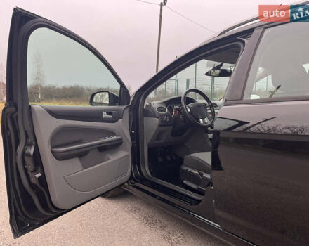Чорний Форд Фокус, об'ємом двигуна 1.6 л та пробігом 193 тис. км за 6199 $, фото 21 на Automoto.ua