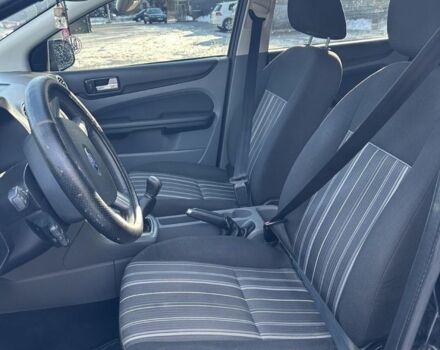 Черный Форд Фокус, объемом двигателя 1.6 л и пробегом 280 тыс. км за 5650 $, фото 8 на Automoto.ua