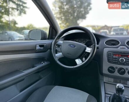 Чорний Форд Фокус, об'ємом двигуна 1.6 л та пробігом 205 тис. км за 5999 $, фото 8 на Automoto.ua
