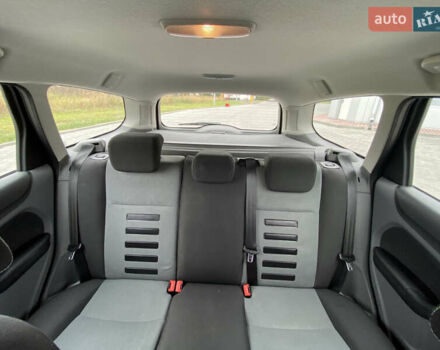 Черный Форд Фокус, объемом двигателя 1.6 л и пробегом 214 тыс. км за 6150 $, фото 33 на Automoto.ua