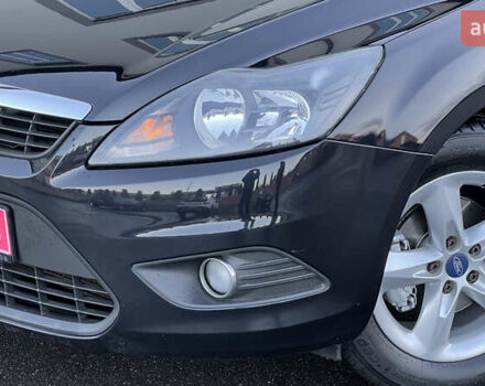 Черный Форд Фокус, объемом двигателя 1.8 л и пробегом 218 тыс. км за 5799 $, фото 22 на Automoto.ua