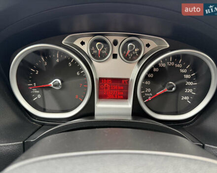 Черный Форд Фокус, объемом двигателя 1.6 л и пробегом 216 тыс. км за 5650 $, фото 10 на Automoto.ua