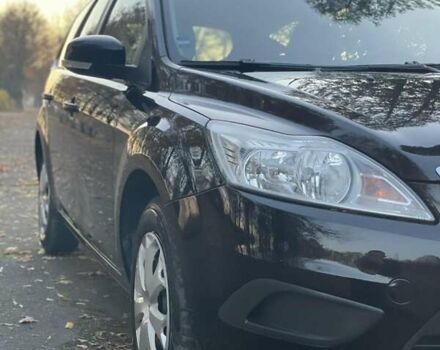 Черный Форд Фокус, объемом двигателя 1.6 л и пробегом 210 тыс. км за 6000 $, фото 1 на Automoto.ua