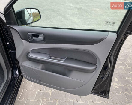 Черный Форд Фокус, объемом двигателя 1.6 л и пробегом 214 тыс. км за 6150 $, фото 42 на Automoto.ua