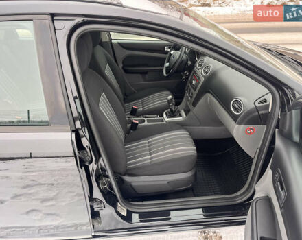 Чорний Форд Фокус, об'ємом двигуна 1.6 л та пробігом 269 тис. км за 5799 $, фото 20 на Automoto.ua