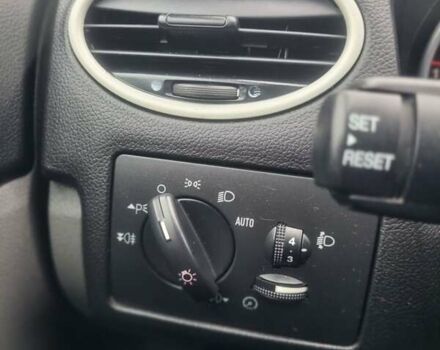 Чорний Форд Фокус, об'ємом двигуна 1.6 л та пробігом 230 тис. км за 6300 $, фото 45 на Automoto.ua