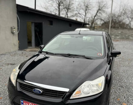 Черный Форд Фокус, объемом двигателя 1.6 л и пробегом 195 тыс. км за 5700 $, фото 5 на Automoto.ua