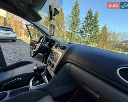 Чорний Форд Фокус, об'ємом двигуна 1.6 л та пробігом 278 тис. км за 5599 $, фото 33 на Automoto.ua