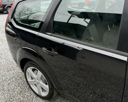 Черный Форд Фокус, объемом двигателя 1.6 л и пробегом 195 тыс. км за 5700 $, фото 15 на Automoto.ua