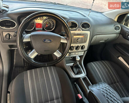 Черный Форд Фокус, объемом двигателя 1.6 л и пробегом 292 тыс. км за 5300 $, фото 13 на Automoto.ua