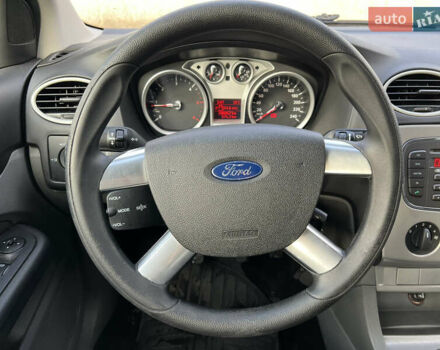 Чорний Форд Фокус, об'ємом двигуна 1.6 л та пробігом 208 тис. км за 6500 $, фото 12 на Automoto.ua