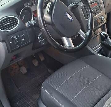 Чорний Форд Фокус, об'ємом двигуна 1.56 л та пробігом 384 тис. км за 5600 $, фото 1 на Automoto.ua