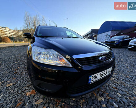 Чорний Форд Фокус, об'ємом двигуна 1.6 л та пробігом 278 тис. км за 5599 $, фото 4 на Automoto.ua