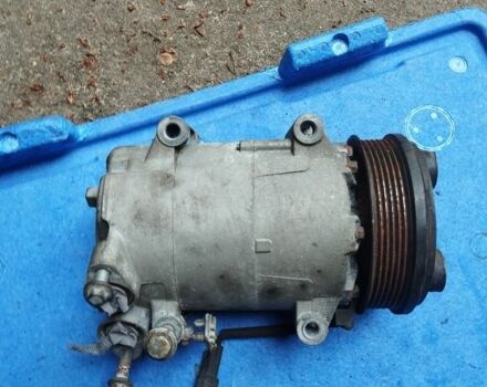 Черный Форд Фокус, объемом двигателя 1.6 л и пробегом 300 тыс. км за 4700 $, фото 15 на Automoto.ua