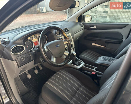 Черный Форд Фокус, объемом двигателя 1.6 л и пробегом 292 тыс. км за 5300 $, фото 8 на Automoto.ua