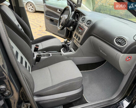 Черный Форд Фокус, объемом двигателя 1.6 л и пробегом 216 тыс. км за 5650 $, фото 20 на Automoto.ua