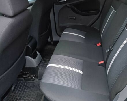 Черный Форд Фокус, объемом двигателя 1.6 л и пробегом 223 тыс. км за 5100 $, фото 10 на Automoto.ua