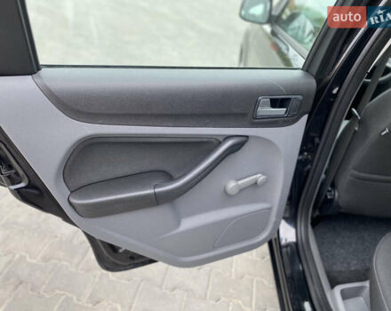 Черный Форд Фокус, объемом двигателя 1.6 л и пробегом 214 тыс. км за 6150 $, фото 31 на Automoto.ua