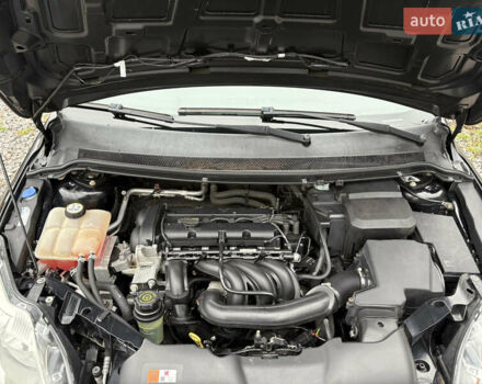 Черный Форд Фокус, объемом двигателя 1.6 л и пробегом 233 тыс. км за 5900 $, фото 47 на Automoto.ua