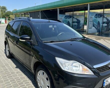 Черный Форд Фокус, объемом двигателя 1.6 л и пробегом 280 тыс. км за 5650 $, фото 1 на Automoto.ua